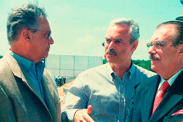 Marcio Barbosa, Fernando Henrique Cardoso and José Sarney.